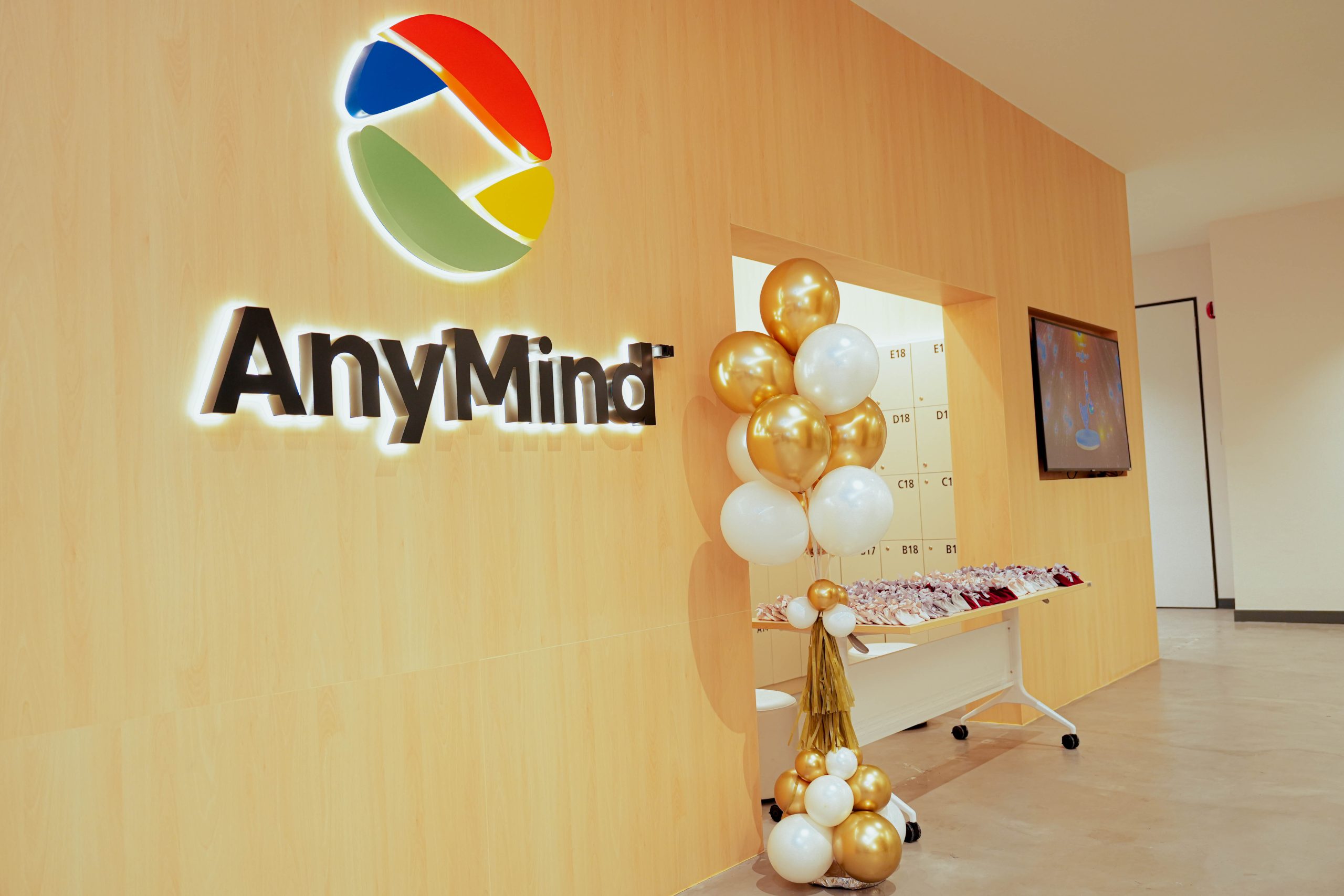 ทีมงานประเทศไทยเปิดบ้านใหม่: TGIF เดือนมกราคม สุดพิเศษ ต้อนรับปีใหม่!