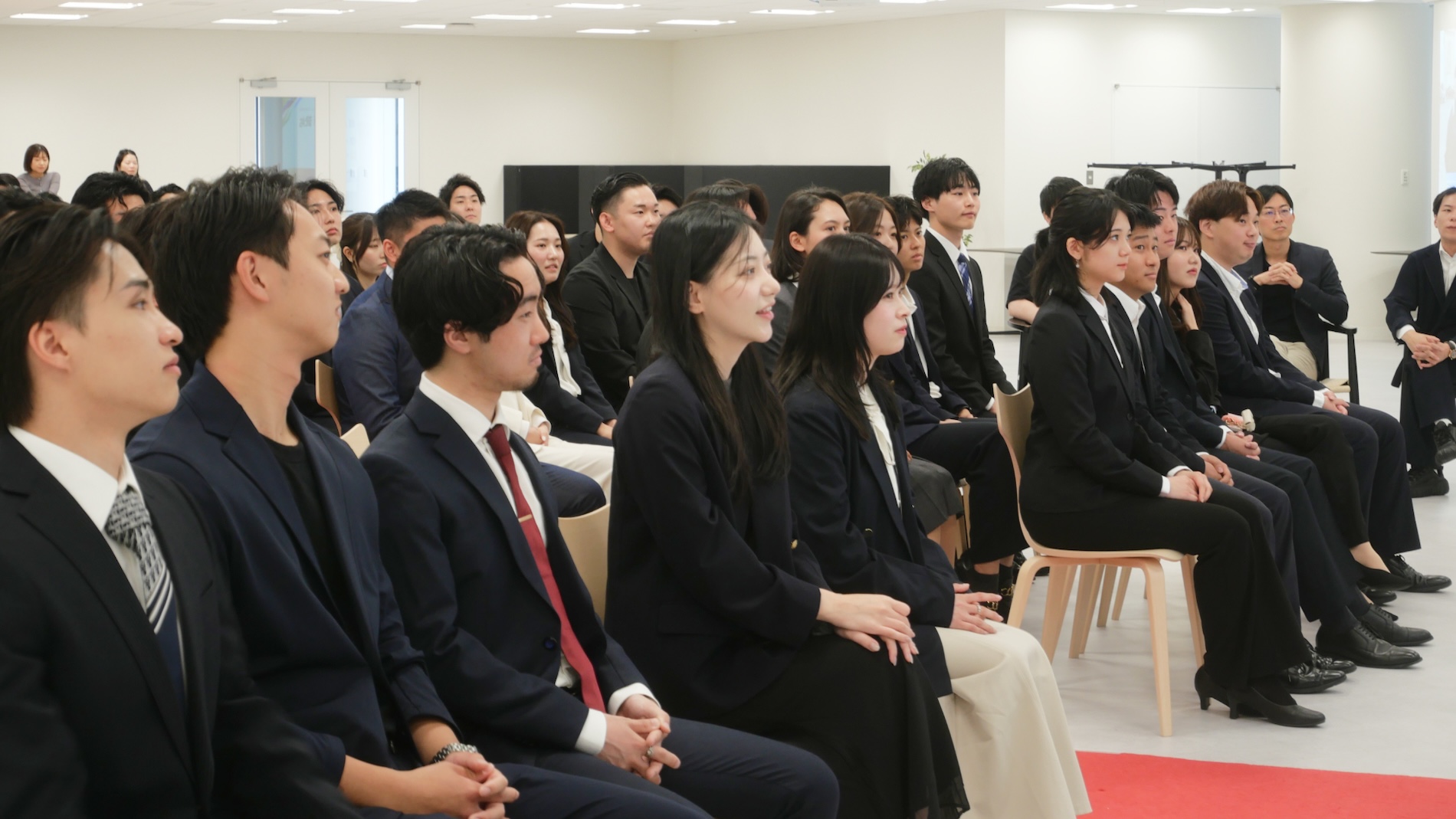 新入社員入場の様子